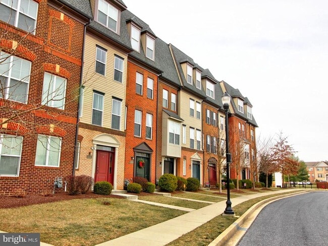 Foto del edificio - 1414 Wheyfield Dr