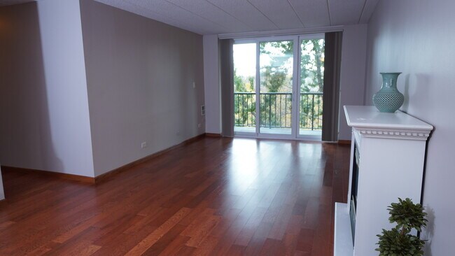 Building Photo - 75 Kristin Cir