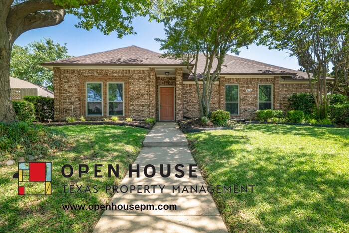 Primary Photo - 417 W Jefferson St, Wylie