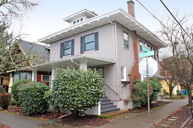 Foto del edificio - 1902 NE 12th Ave
