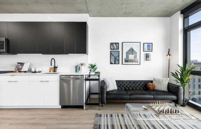 Photo - 151 N Elizabeth St Apartment