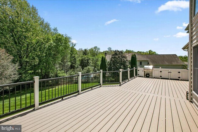 Building Photo - 10243 Brittenford Dr