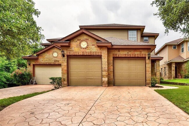 2 car garage. One building, only 2 units! - 3303 Minnie St