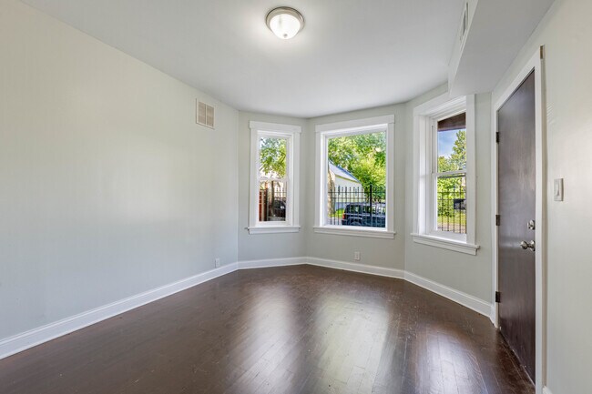 Foto del edificio - 5115 S Laflin St