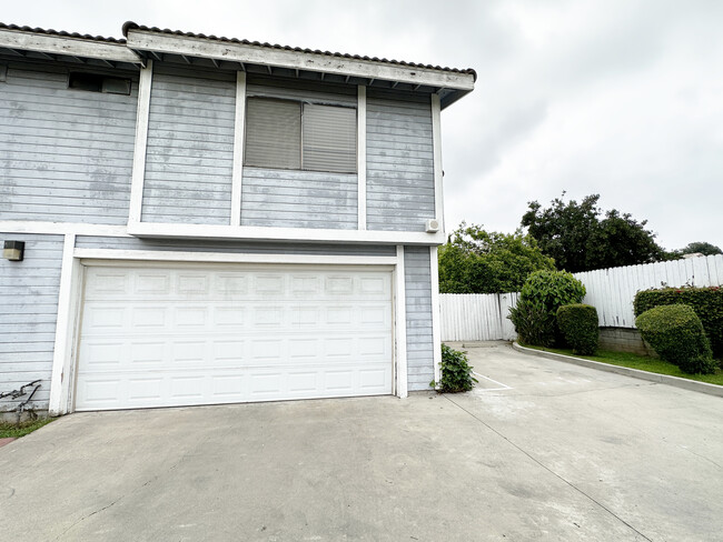 Building Photo - 3930 Maxson Rd