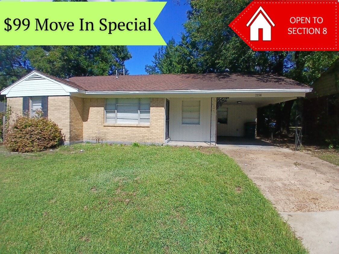 Spacious 3 bedroom 1 bath home - Open To Section 8 -$99 Move In Special - Spacious 3 bedroom 1 bath home - Open To S...