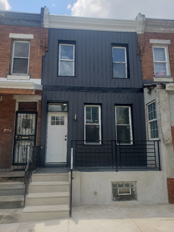Primary Photo - 2714 W Silver St