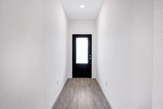 Foto del edificio - ***APPLICATION CURRENTLY UNDER REVIEW***Ca...