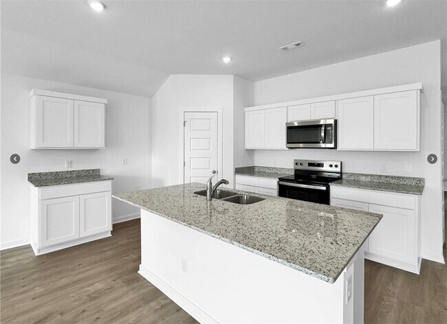 Building Photo - 550 Riggs St