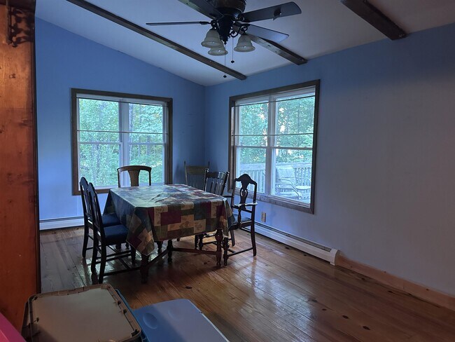 Building Photo - 571 Mouse Ln