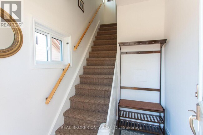 Photo du bâtiment - 231 Front St S