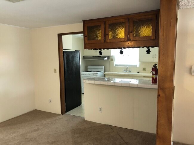 Building Photo - 219 N Niagara St