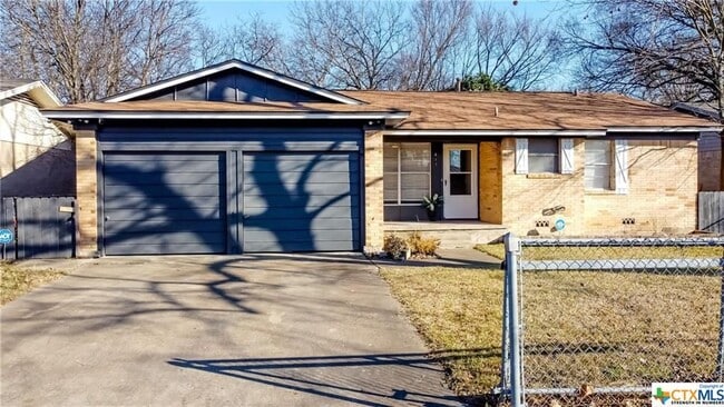 Foto del edificio - 617 S 1st St