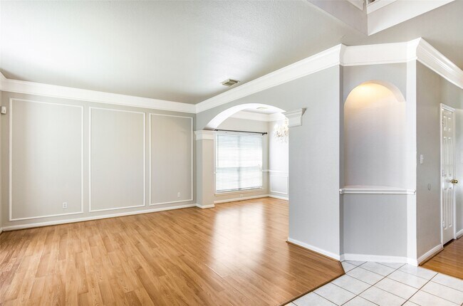 Building Photo - 3410 Santa Isabel Ct