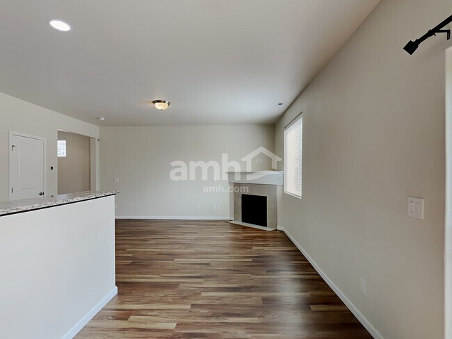 Foto del edificio - 2620 Moore St