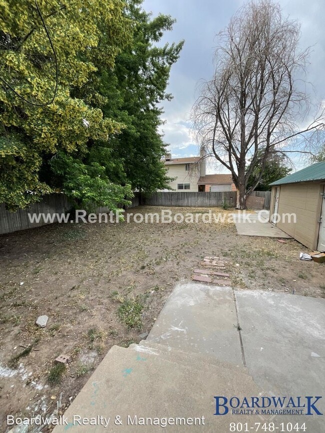 Building Photo - 3 br, 1 bath House - 737 Lennox St
