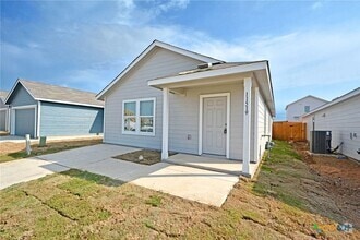 Building Photo - 11519 Field Briar