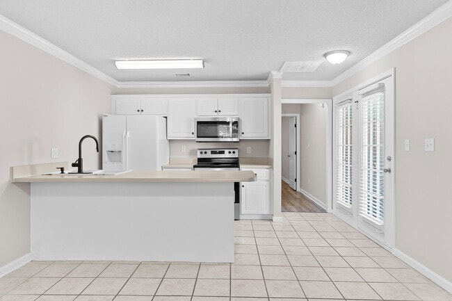 Building Photo - 2023 Summer Valley Way