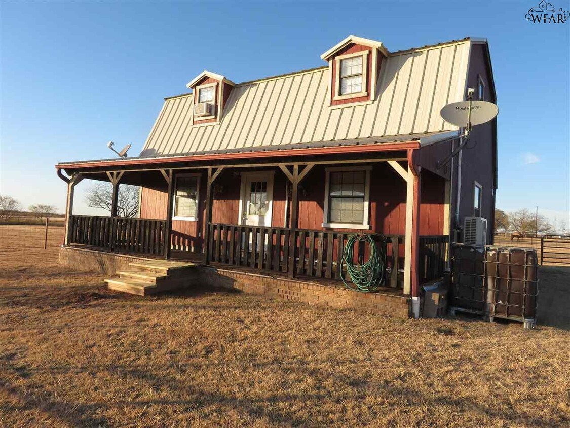 3015 VAN LOH Rd, Iowa Park, TX 76367 House Rental in Iowa Park, TX