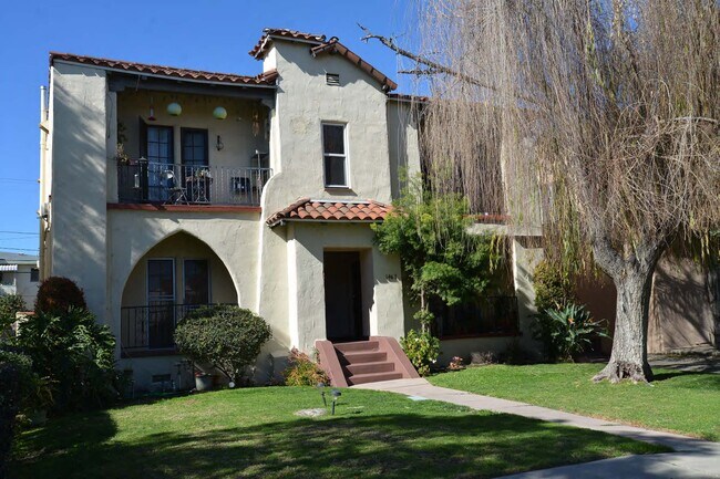 Front View 1 - 1467 S Sherbourne Dr