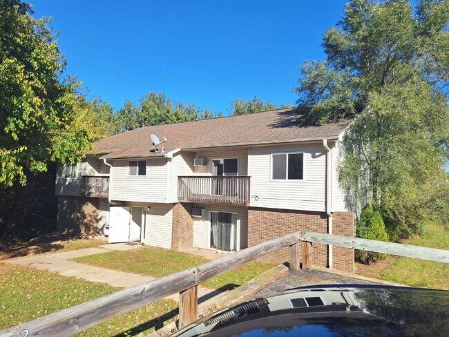 Foto del edificio - 1215 W Beckert Rd