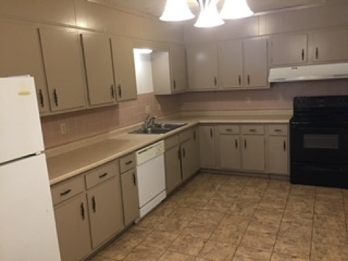 15 Arlington Ave Unit A, Thornville, OH 43076 Apartments in Thornville, OH