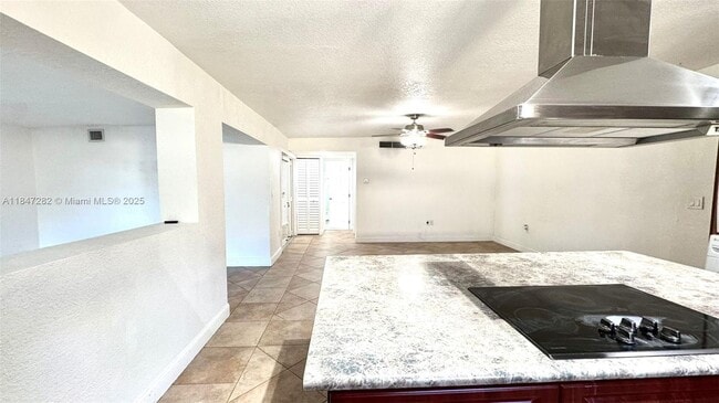 Building Photo - 9130 SW 27th St