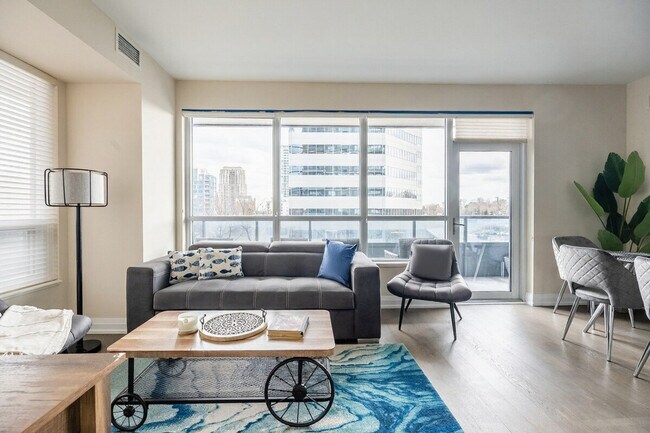 Building Photo - 2 Anndale Dr