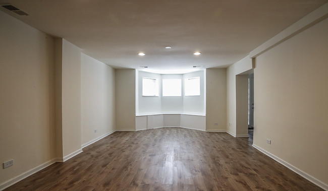 Foto del edificio - 2302 W Monroe St