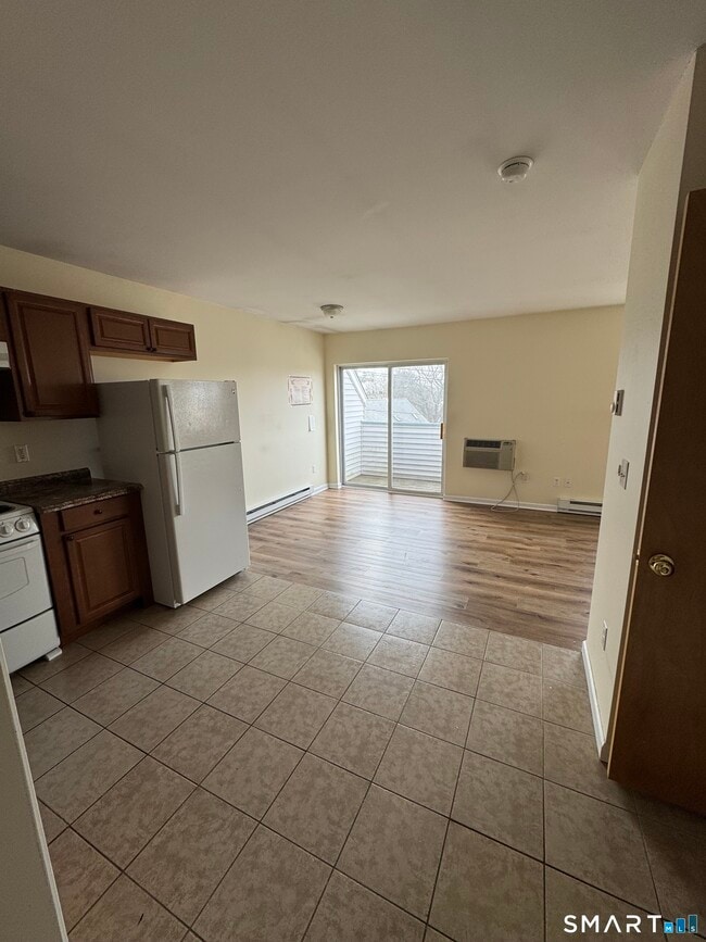 Building Photo - 4 Warwick St