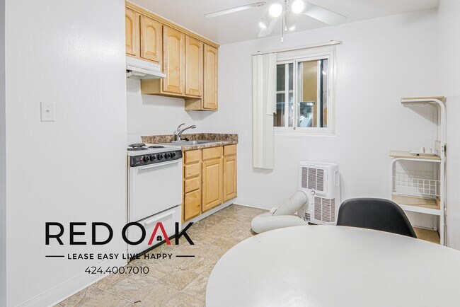 Foto del edificio - ~4 Weeks FREE~ Lovely, Welcoming Studio wi...