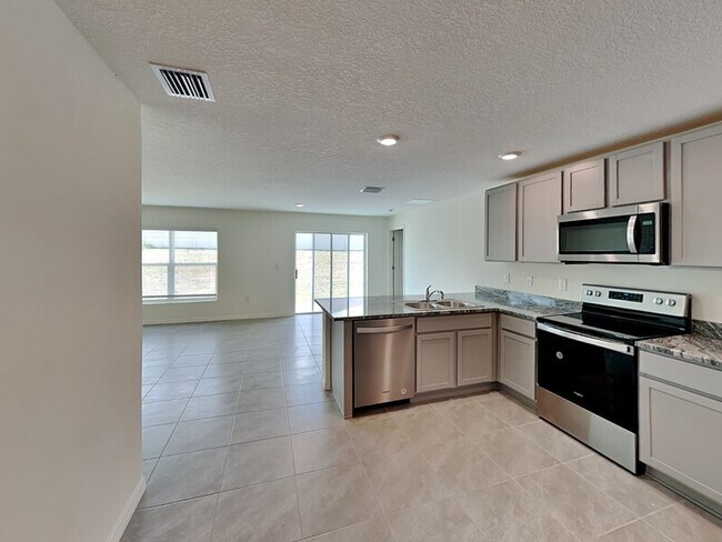 Foto del edificio - 296 W Twisted Oaks Dr