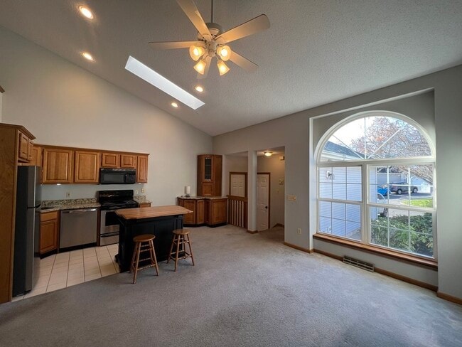 Building Photo - 119 Brookfield Ln