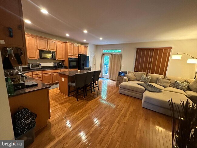 Foto del edificio - 9408 Lakeland Fells Ln