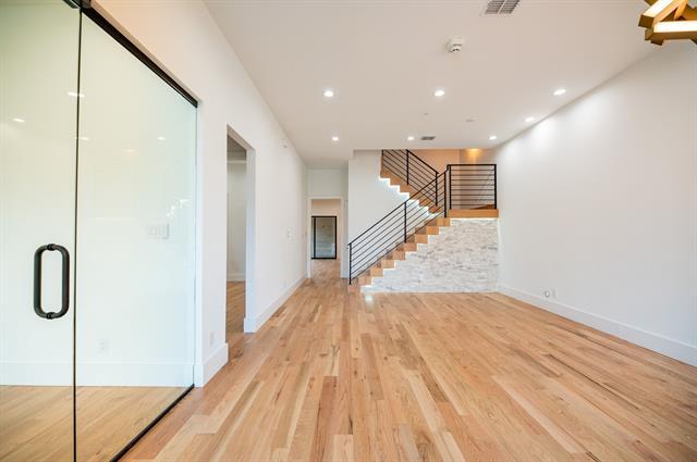 Foto del edificio - 4317 Normandy Ave