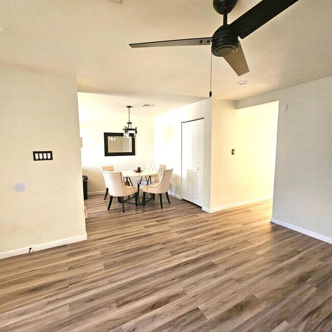 Foto del edificio - Amazing 2 bedroom - 2 bath for Rent