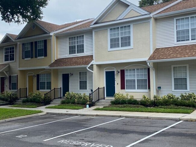 Building Photo - Orlando 2 Bedroom Townhome For Rent SEE TERMS