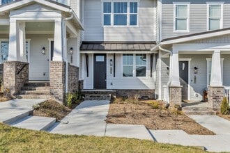 Building Photo - 2127 Gildridge Dr