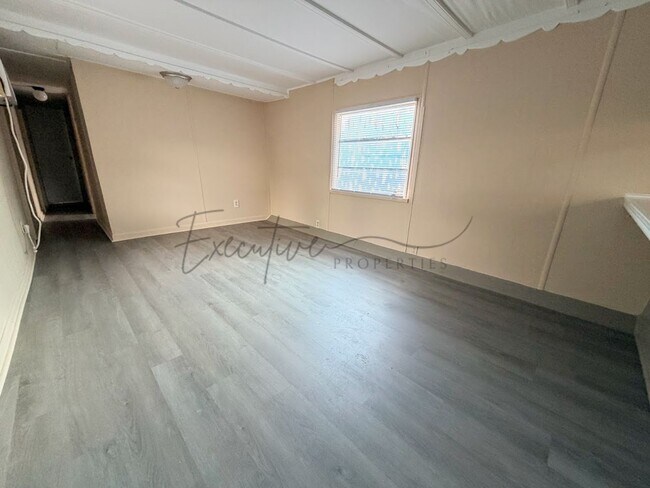 Foto del edificio - Affordable Sulphur 1-Bedroom with Bonus Room