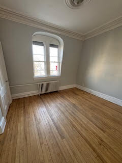 Photo du bâtiment - 192 King St E