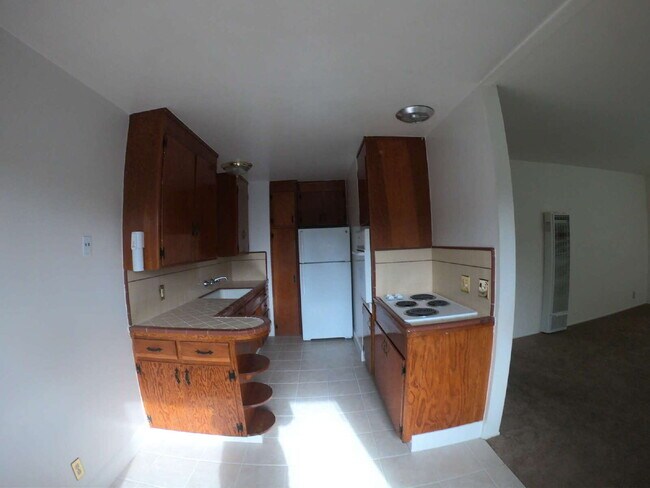 Building Photo - Great West San Jose Apartment