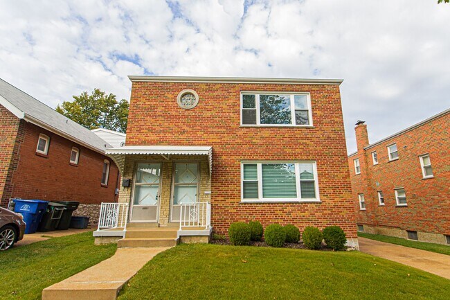 Foto del edificio - 5005 Winona Ave