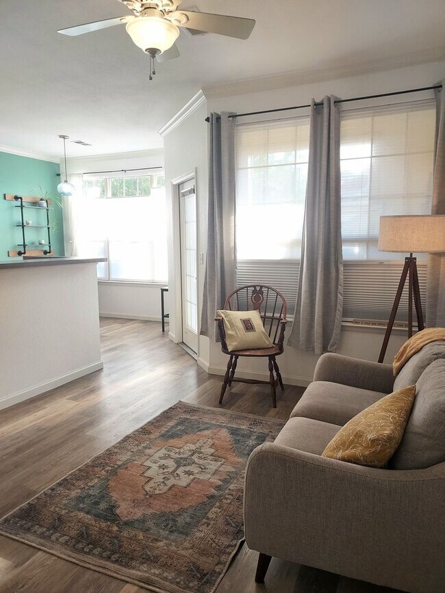 Foto del edificio - Charming 1BR Condo in Fort Collins