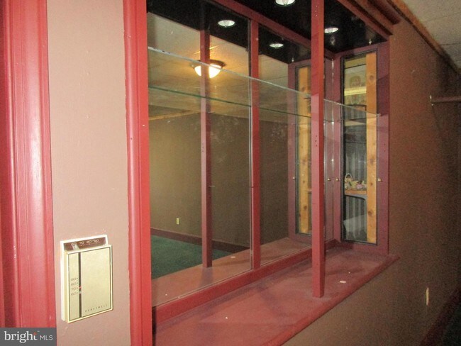Building Photo - 54 Main St