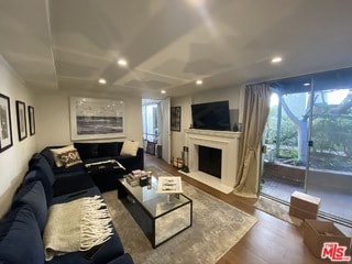Building Photo - 403 N Oakhurst Dr