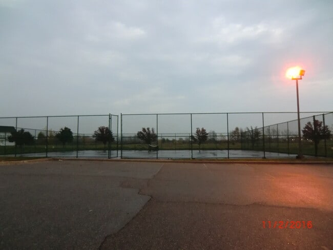 Tennis Courts - 51673 Hale Ln