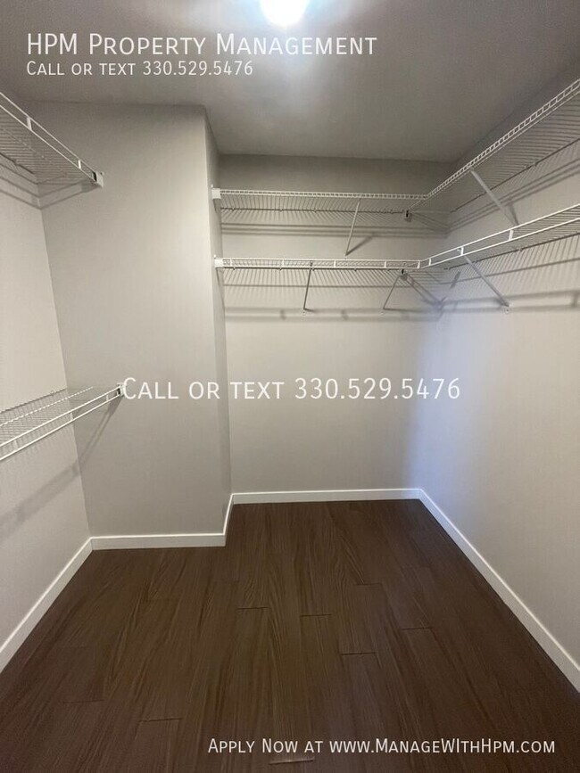Foto del edificio - 3219 Detroit Ave