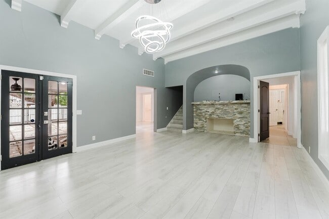 Foto del edificio - 700 E Palmetto Park Rd