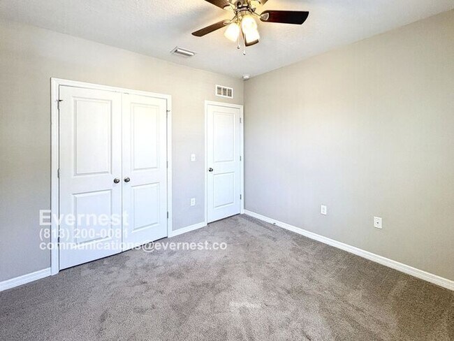 Foto del edificio - 12929 Shady Fern Ln