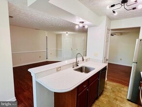 Building Photo - 2406 Forest Edge Ct